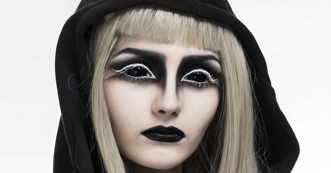 Importance of Sclera Contact Lenses During Halloween