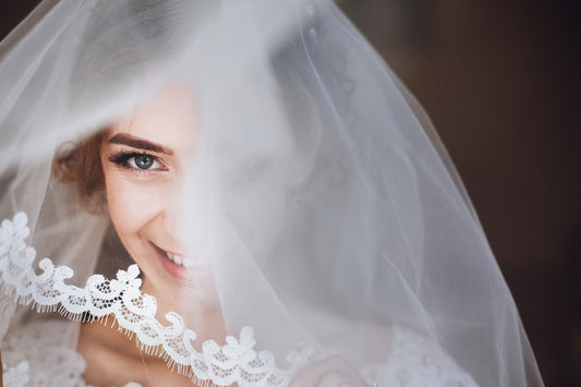 The Most Popular Coloured Contact Lenses for Brides