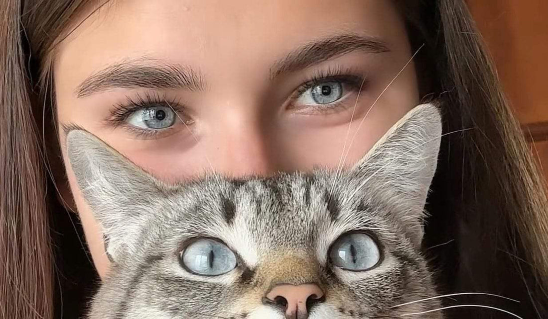 Going Grey: The Ultimate Guide to Grey Coloured Contacts That’ll Make Your Peepers Pop