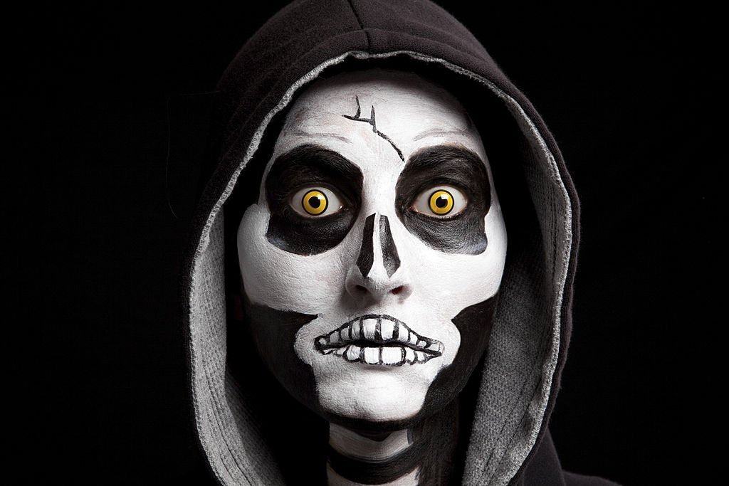 How Halloween Contact Lenses Can Make You Look Distinguished?