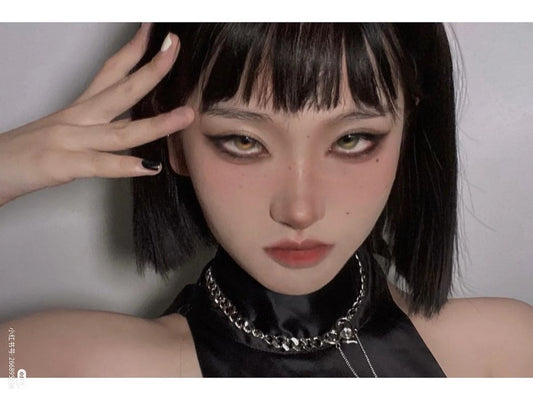 New Year, New Vision: How Coloured Contacts Can Transform Your Style in 2026