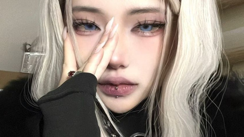 Ring in 2026: Trendy Coloured contacts + Makeup + Outfit Combos for an Unforgettable New Year's Eve